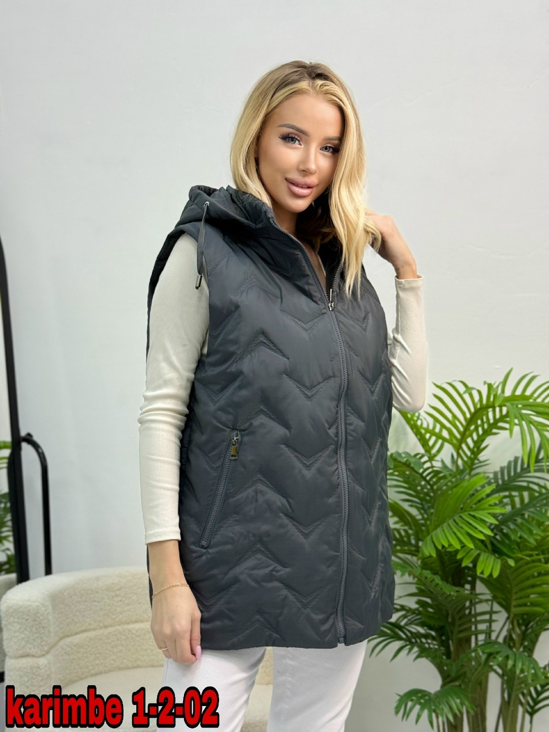 жилетка женская,жилет утепленный женский,жилет женский,жилет женский с капюшоном,жилетка