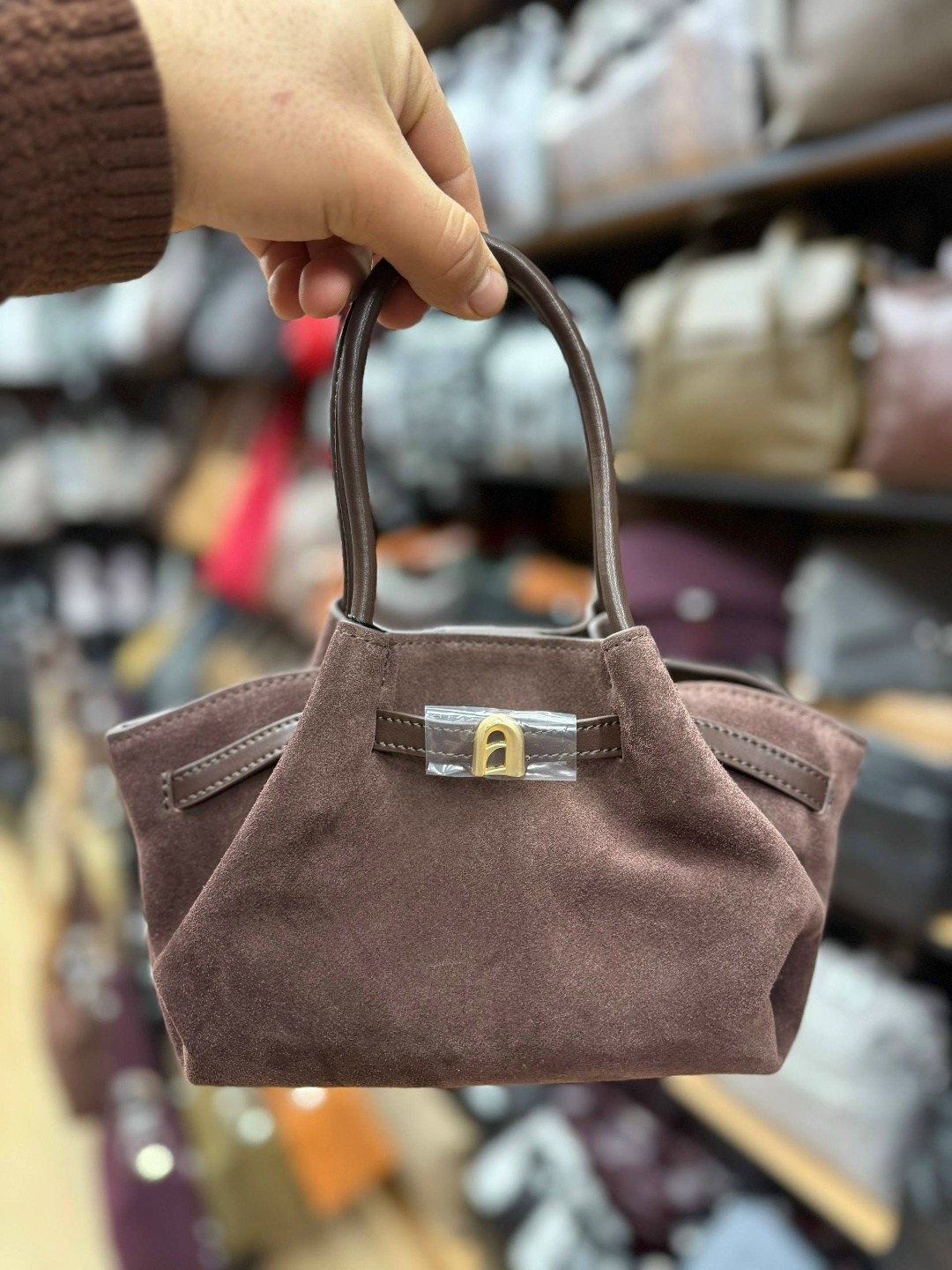 замшевая женская сумка vezze c00340n,сумка женская polene натуральная замша,замшевая сумка,замшевая сумка женская,сумка женская hermes kelly 25 замша