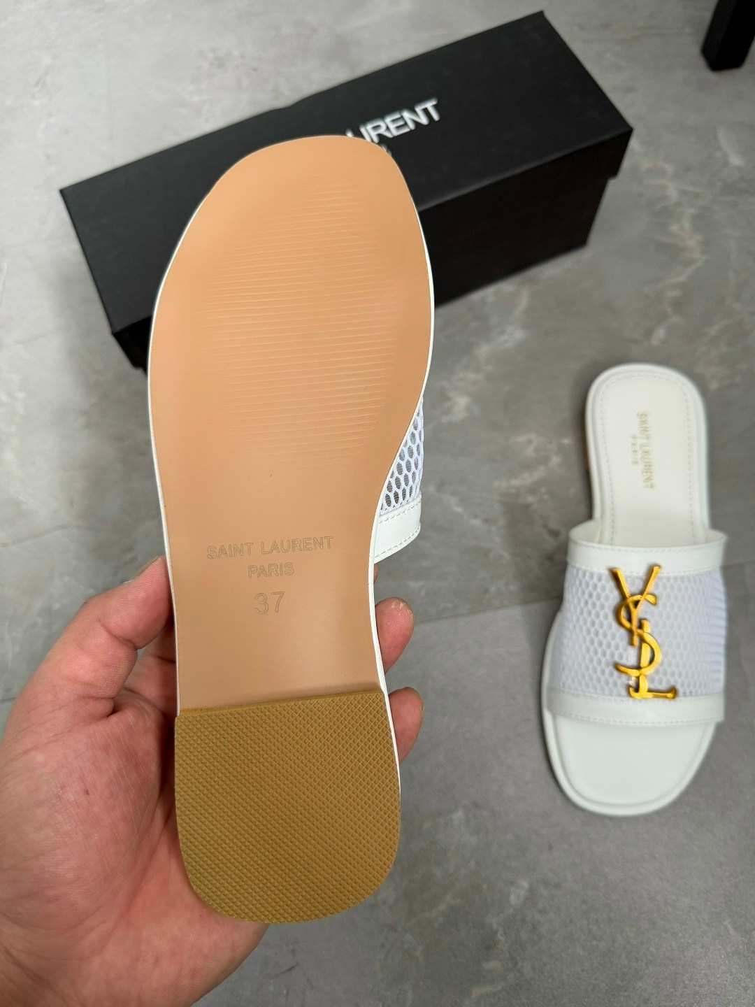 босоножки yves saint laurent,,шлепки ив сен лоран,шлепанцы женские,шлепки женские