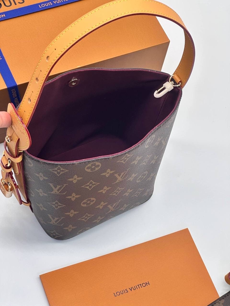 louis vuitton monogram,louis vuitton сумка,louis vuitton bag,сумка тоут louis vuitton onthego mm,сумка женская louis vuitton