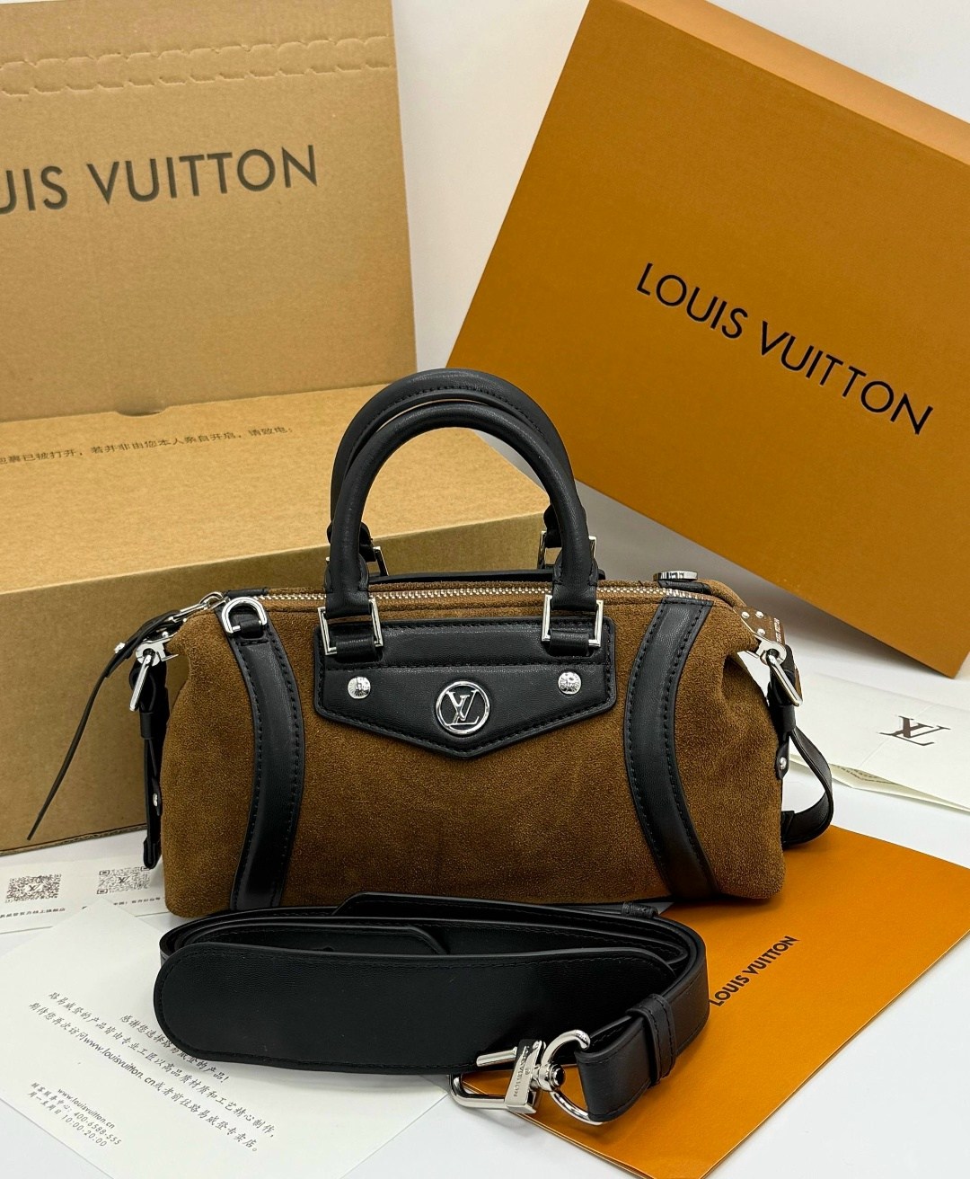 женская сумка louis vuitton,сумка louis vuitton,дорожная сумка louis vuitton,классическая сумка speedy louis vuitton с монограммой,louis vuitton модная сумка с замком
