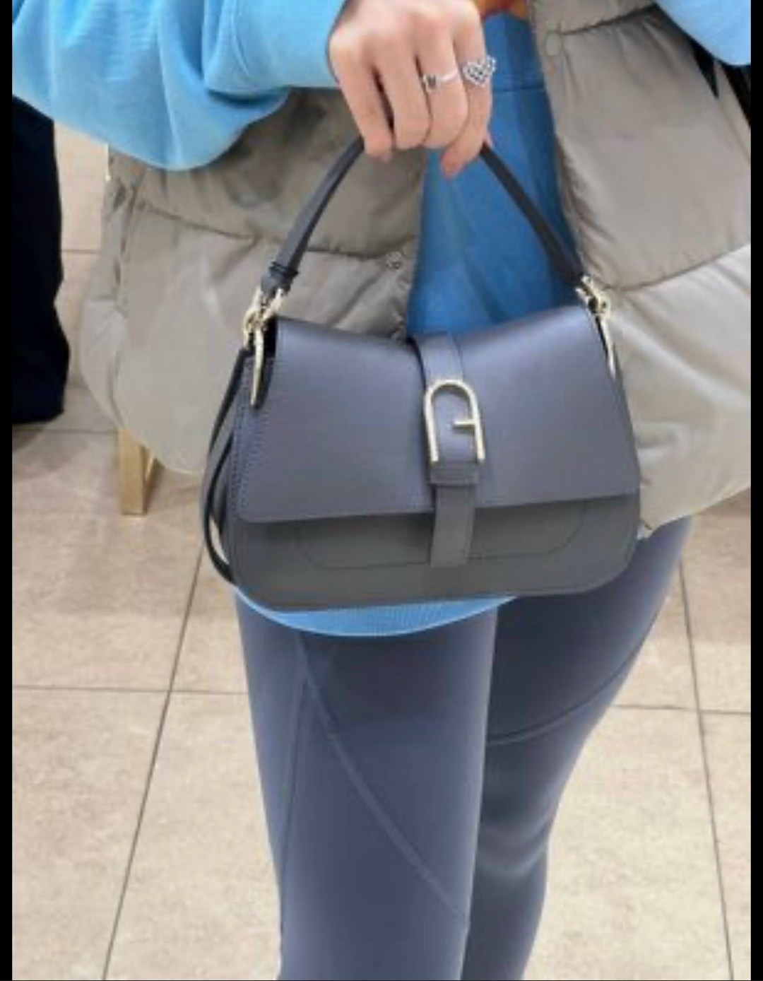 женская сумка furla,женская сумка на плечо furla из натуральной кожи,сумка furla,сумка фурла,сумка через плечо женская furla