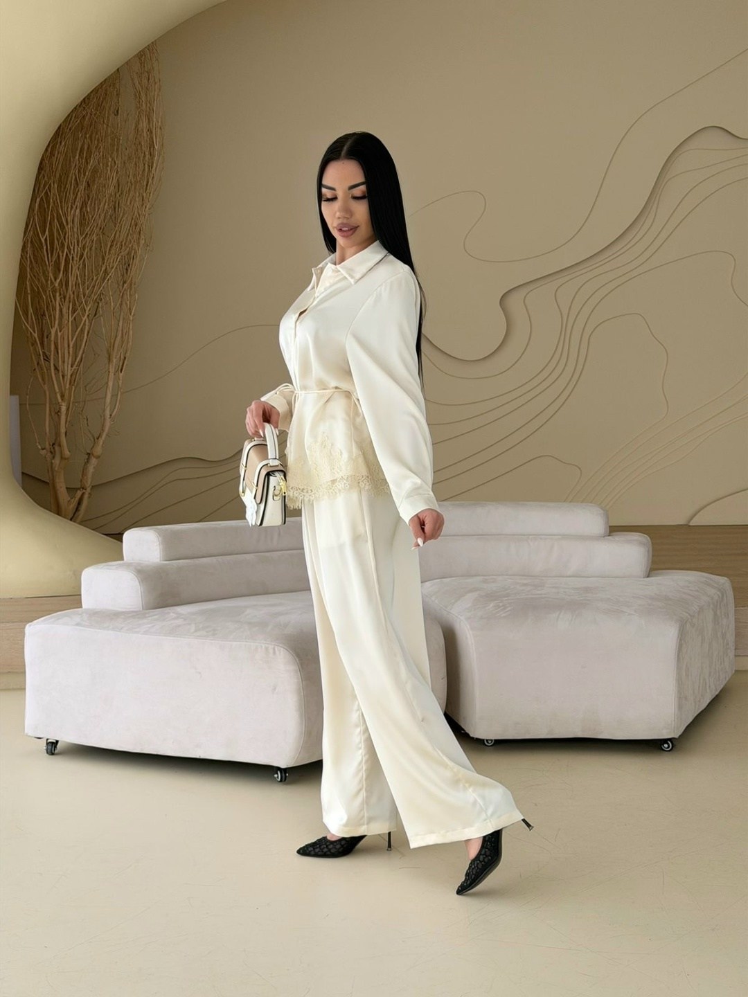 брючный костюм,женский брючный костюм,атласный брючный костюм,костюм классический,женские костюмы