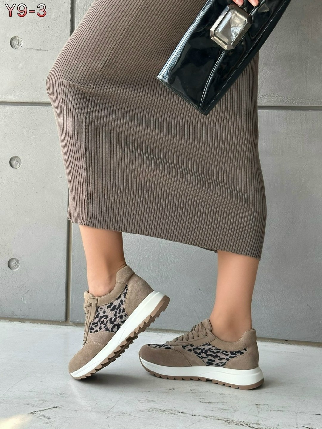 ,кроссовки женские,леопардовые кроссовки,женские кроссовки с леопардовым принтом,кроссовки бежевые