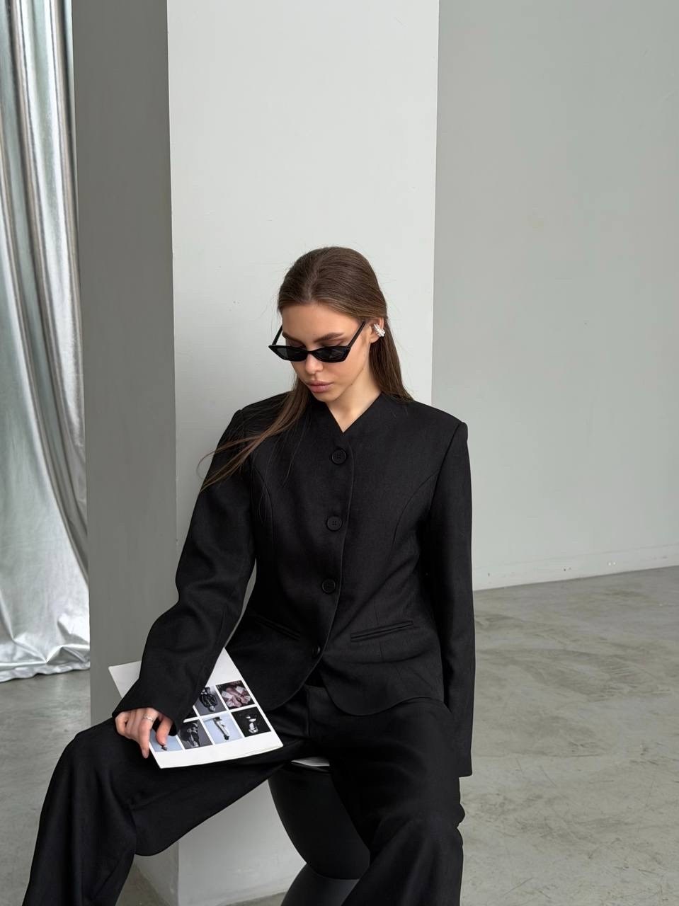 жакет черный,жакет,женские жакеты,женский брючный костюм,приталенный жакет