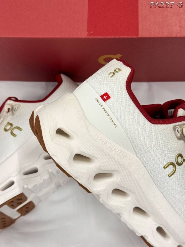 ,спортивная ,on cloud кроссовки,низкие кроссовки,кроссовки