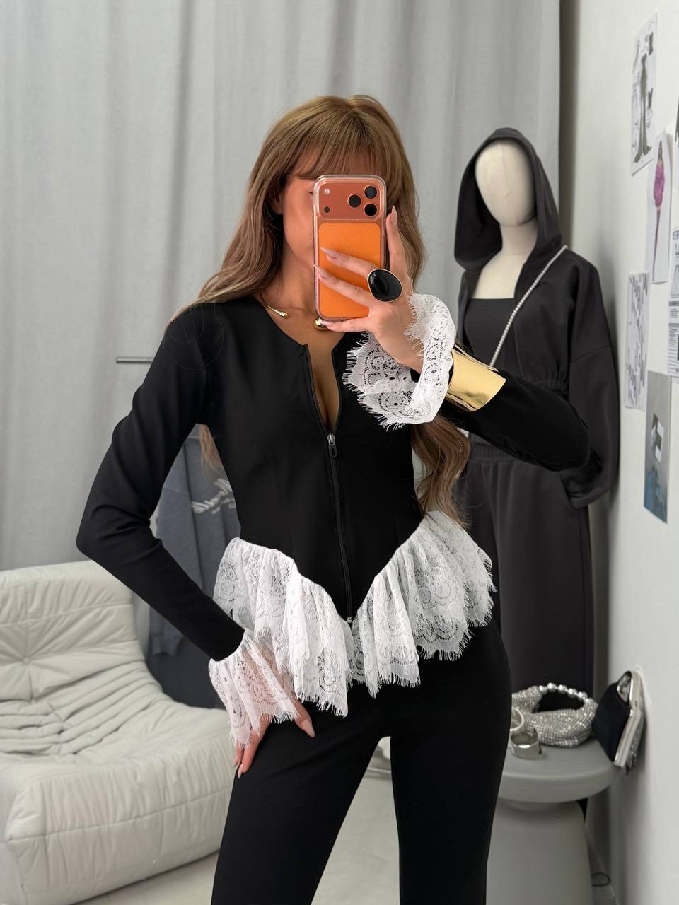 костюм с брюками клеш,костюм двойка с брюками клеш черный,костюм брюки клеш и пиджак,стильный костюм с брюками клеш,брючный костюм