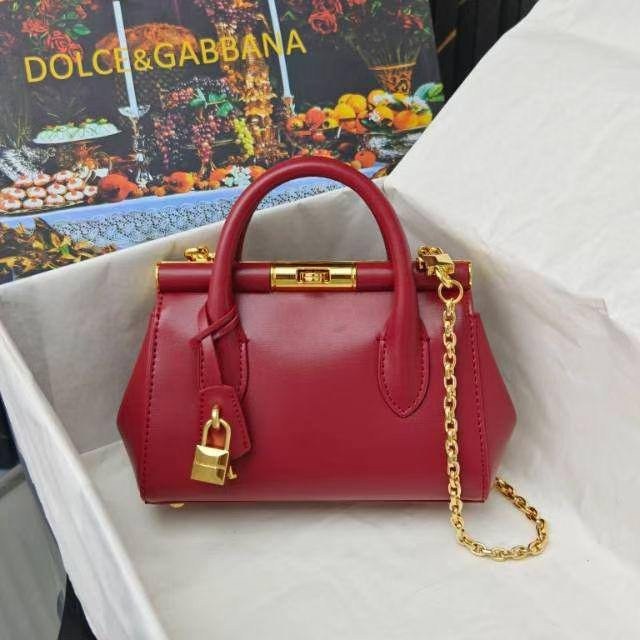 сумка,сумка dolce gabbana,сумка женская,модная сумка,сумка итальянская