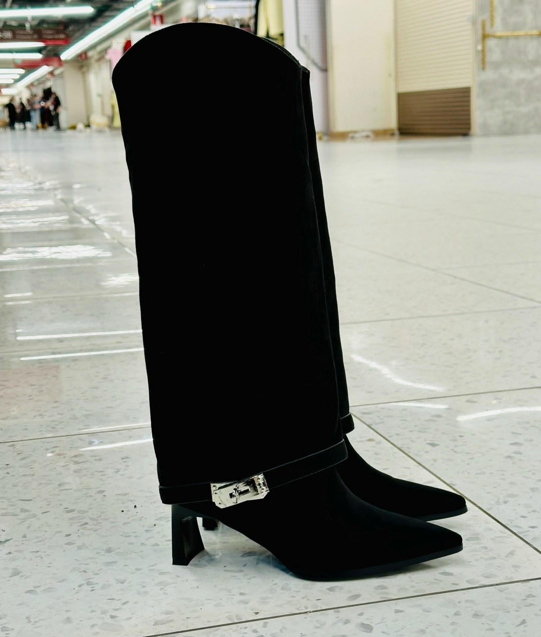 ,женские сапоги,замшевые сапоги,сапоги женские черные,черные сапоги