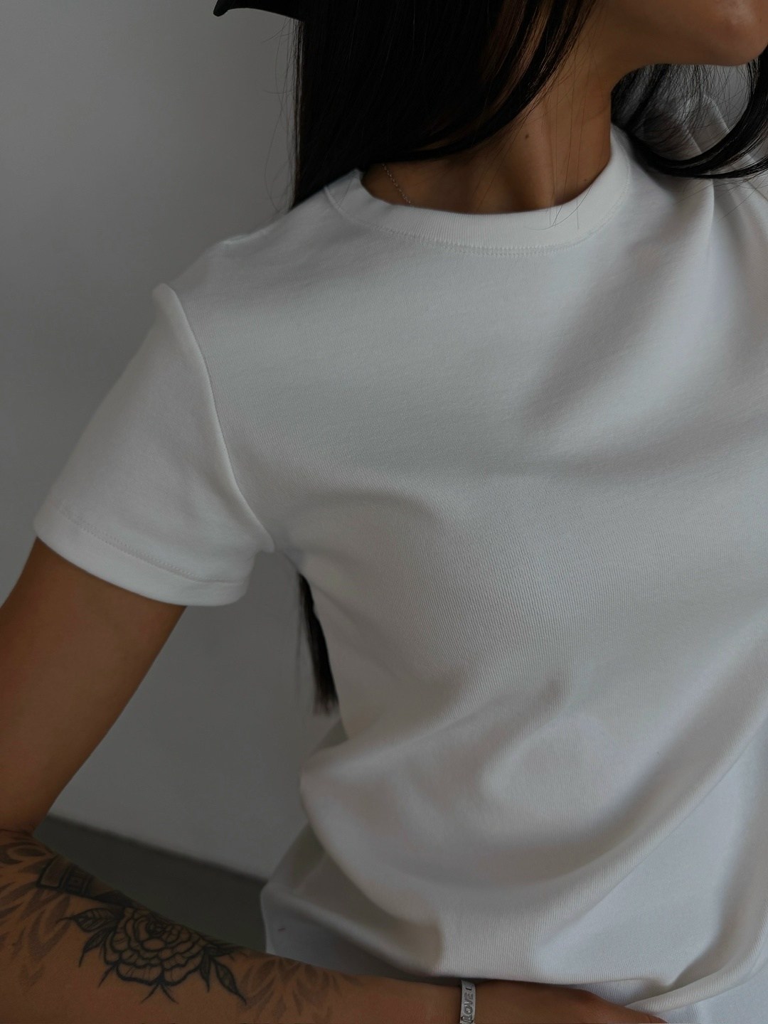 футболки женская,футболка базовая женская,футболка шоколадного цвета женская,базовая футболка,коричневая футболка