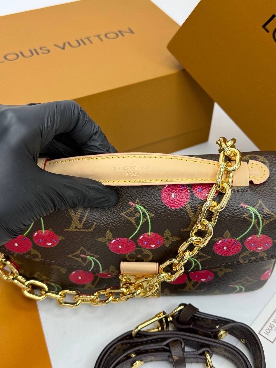 сумка pochette metis louis vuitton,женская сумка на плечо louis vuitton,женская сумка louis vuitton,louis vuitton сумка,сумка на плечо louis vuitton