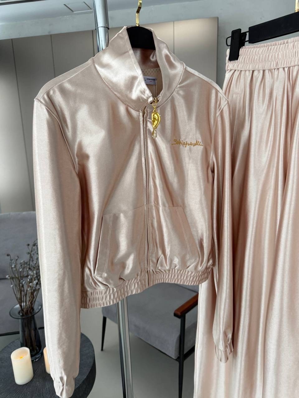 атласный костюм,брючный атласный костюм,атласный костюм вечерний,женский костюм,повседневный костюм