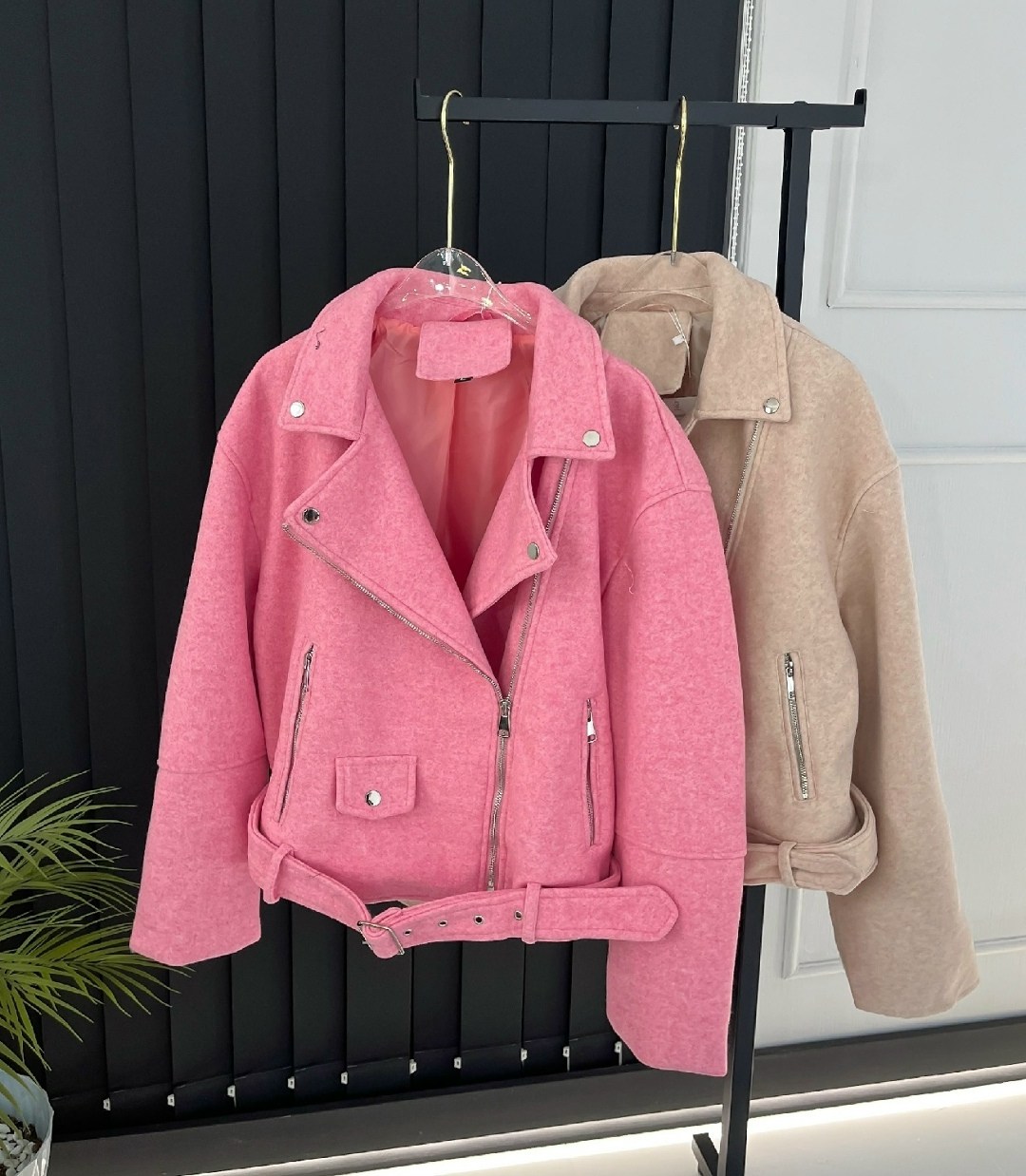 косуха куртка,розовая косуха,кожаная куртка женская розовая,косуха женская,косуха оверсайз