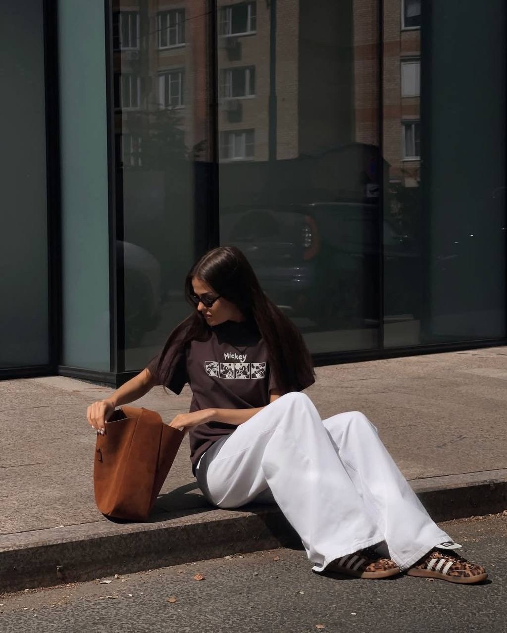 футболки женская оверсайз,футболки женская,футболки оверсайз,повседневные брюки,футболки оверсайз с принтами