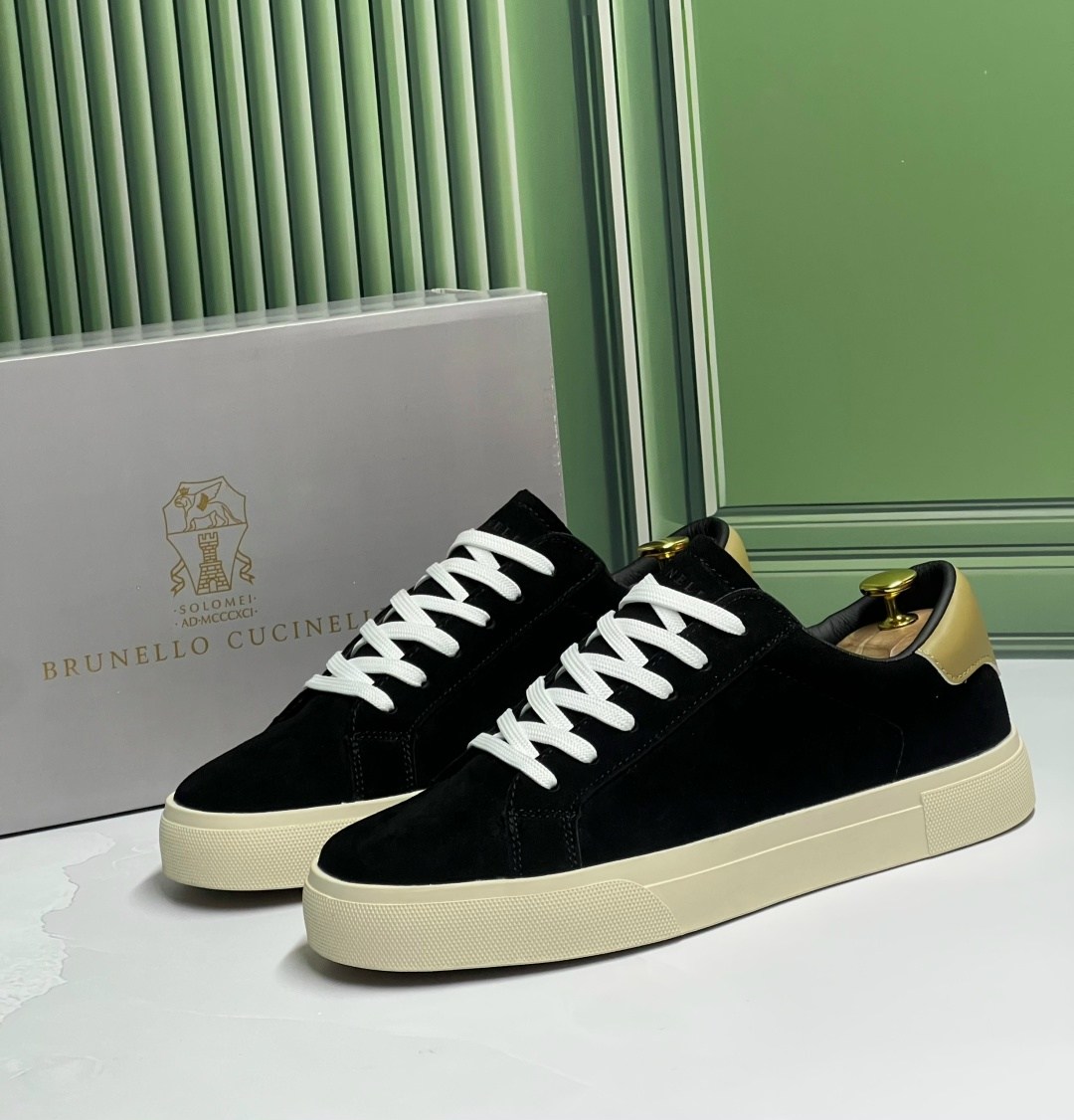 замшевые кеды,замшевые кроссовки,замшевые кеды saint laurent m377333,кеды замшевые мужские,замшевые кеды brunello cucinelli