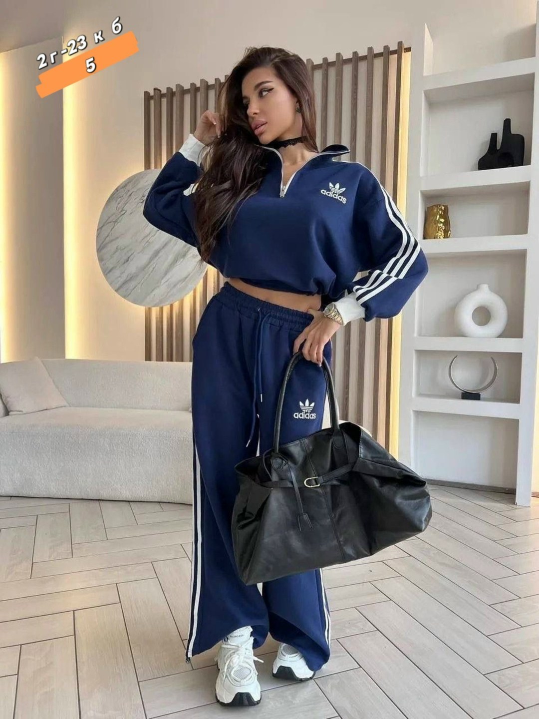 костюм женский спортивный,adidas женский спортивный костюм,спортивные костюм,костюм с лампасами женский в спортивном стиле,адидас костюм женский