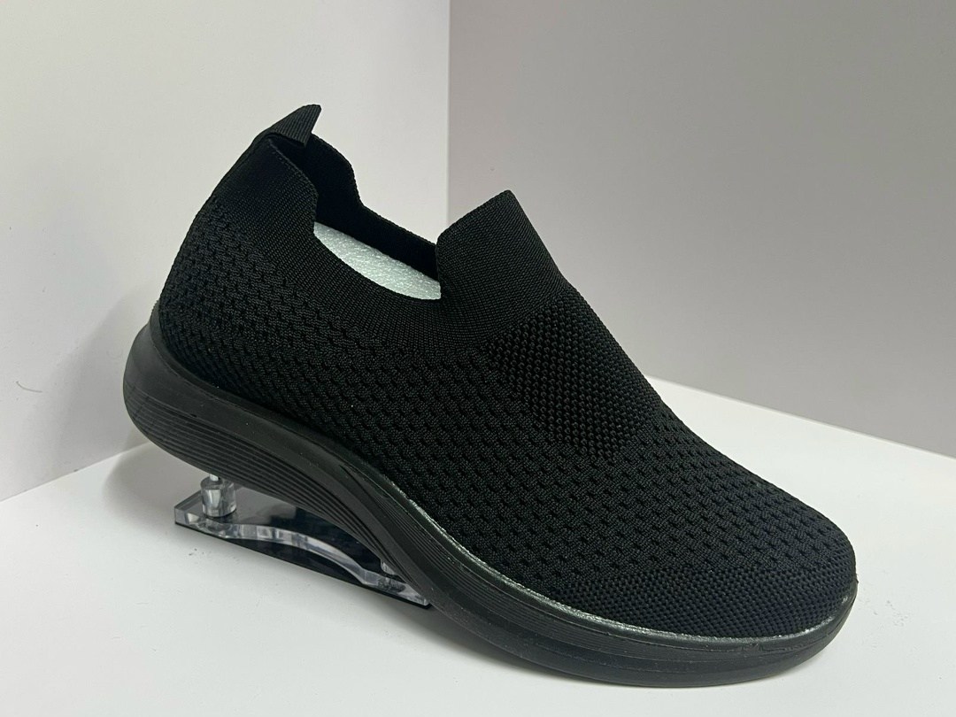 кроссовки слипоны,,спортивная ,кроссовки женскиe,слипоны женские