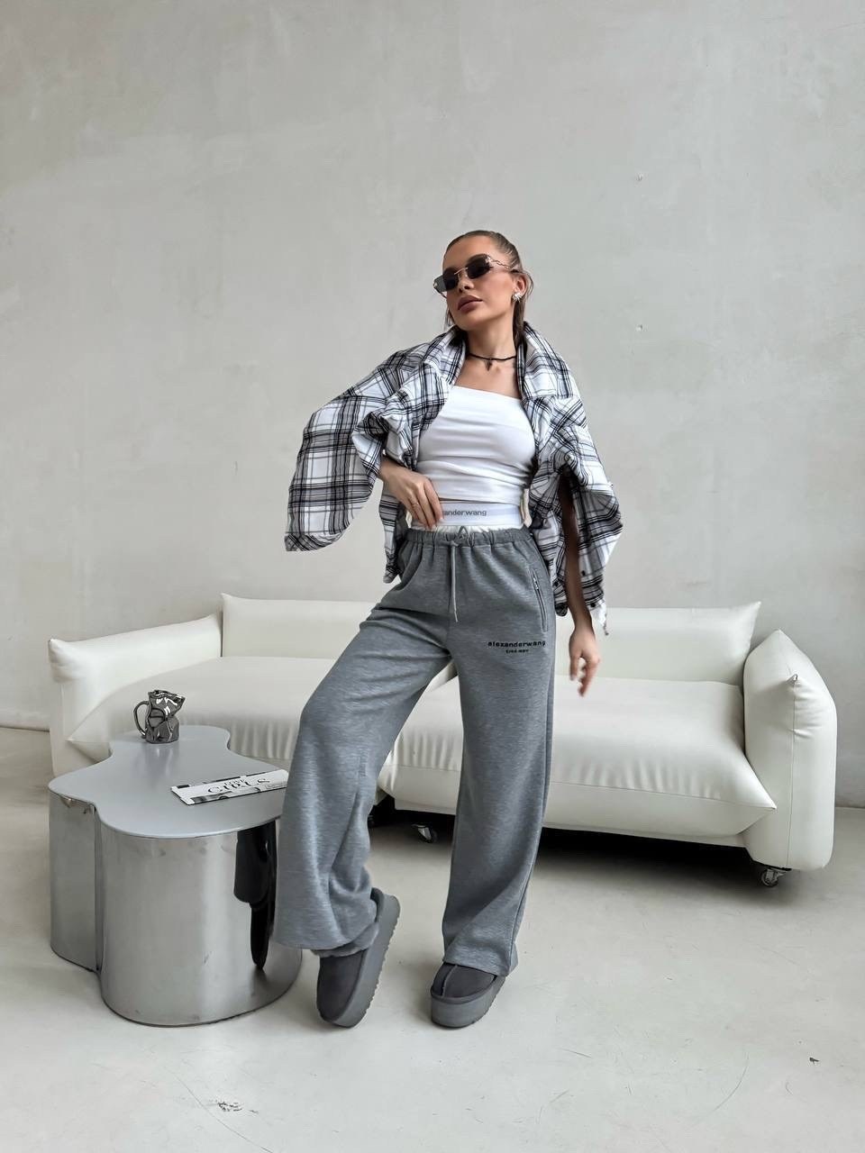 широкие брюки,брюки женские с,стильные джинсы,джинсы широкие серые,брюки комбинированные