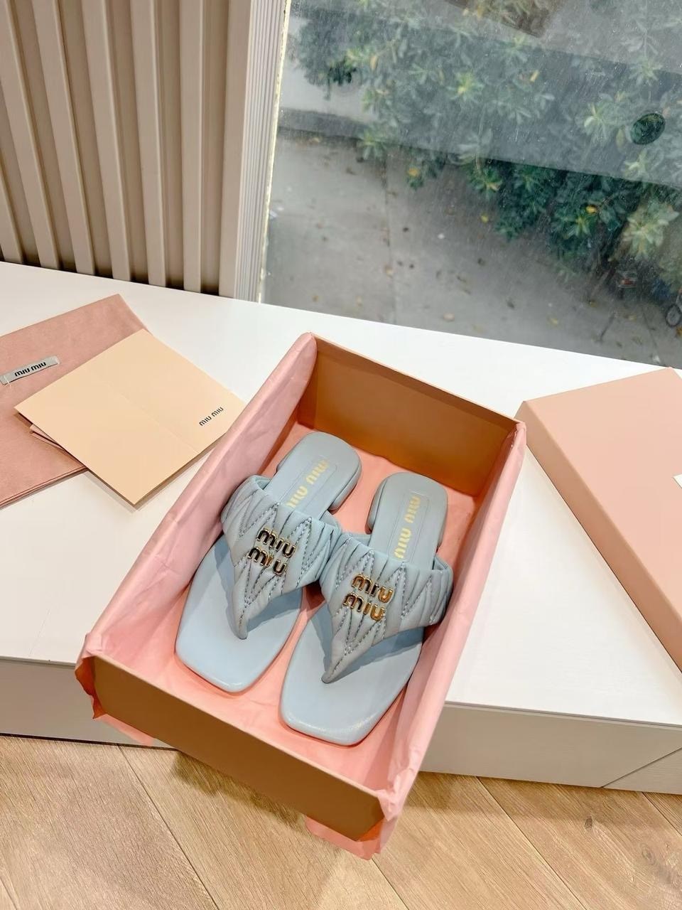,шлепанцы женские,шлепанцы miu miu,шлепки женские,кожаные шлепанцы miu miu