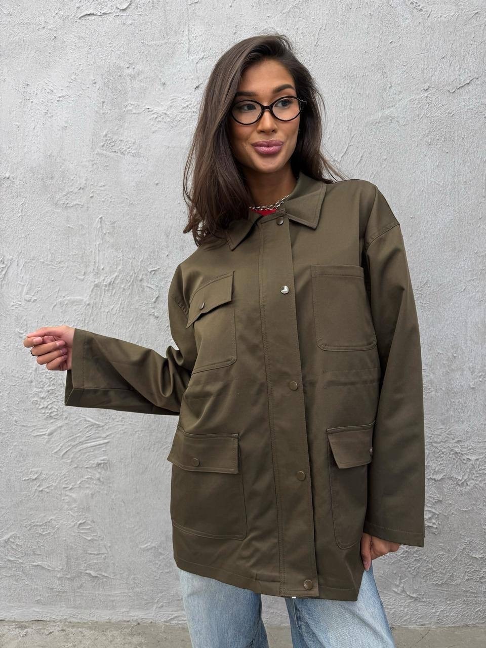 белая джинсовая куртка,куртка джинсовая,женская джинсовая куртка,куртка джинсовая оверсайз,джинсовая куртка женская оверсайз