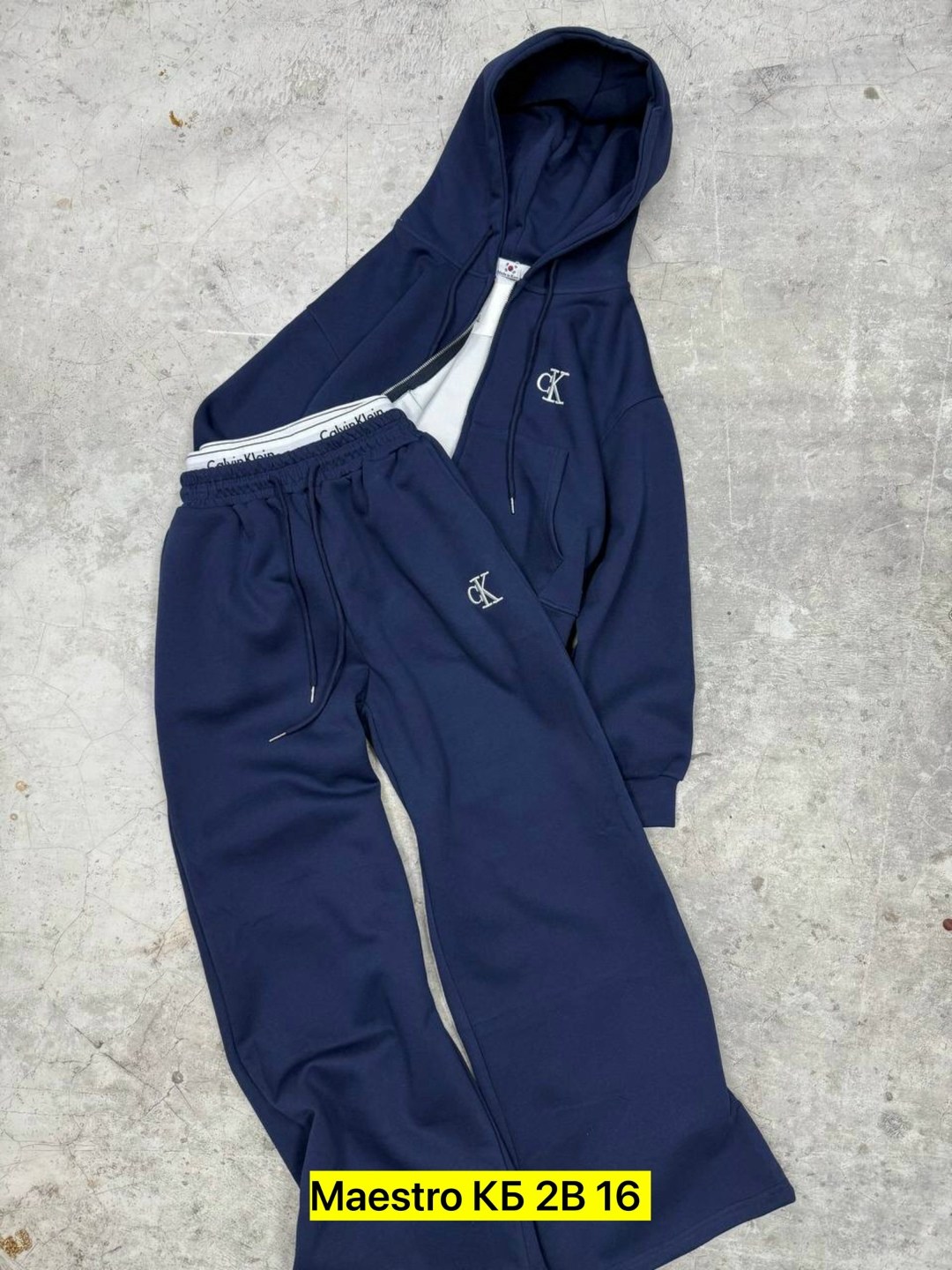 спортивный костюм женский,женские костюмы на флисе,спортивный костюм женский модный 2026 год,женский спортивный костюм на флисе,спортивный костюм