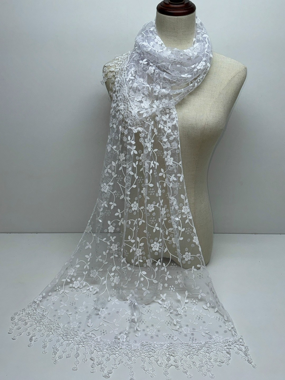 шарф женские,шарфы для женщин,шарф с кисточками,шарфы и палантины,шарф шарфы