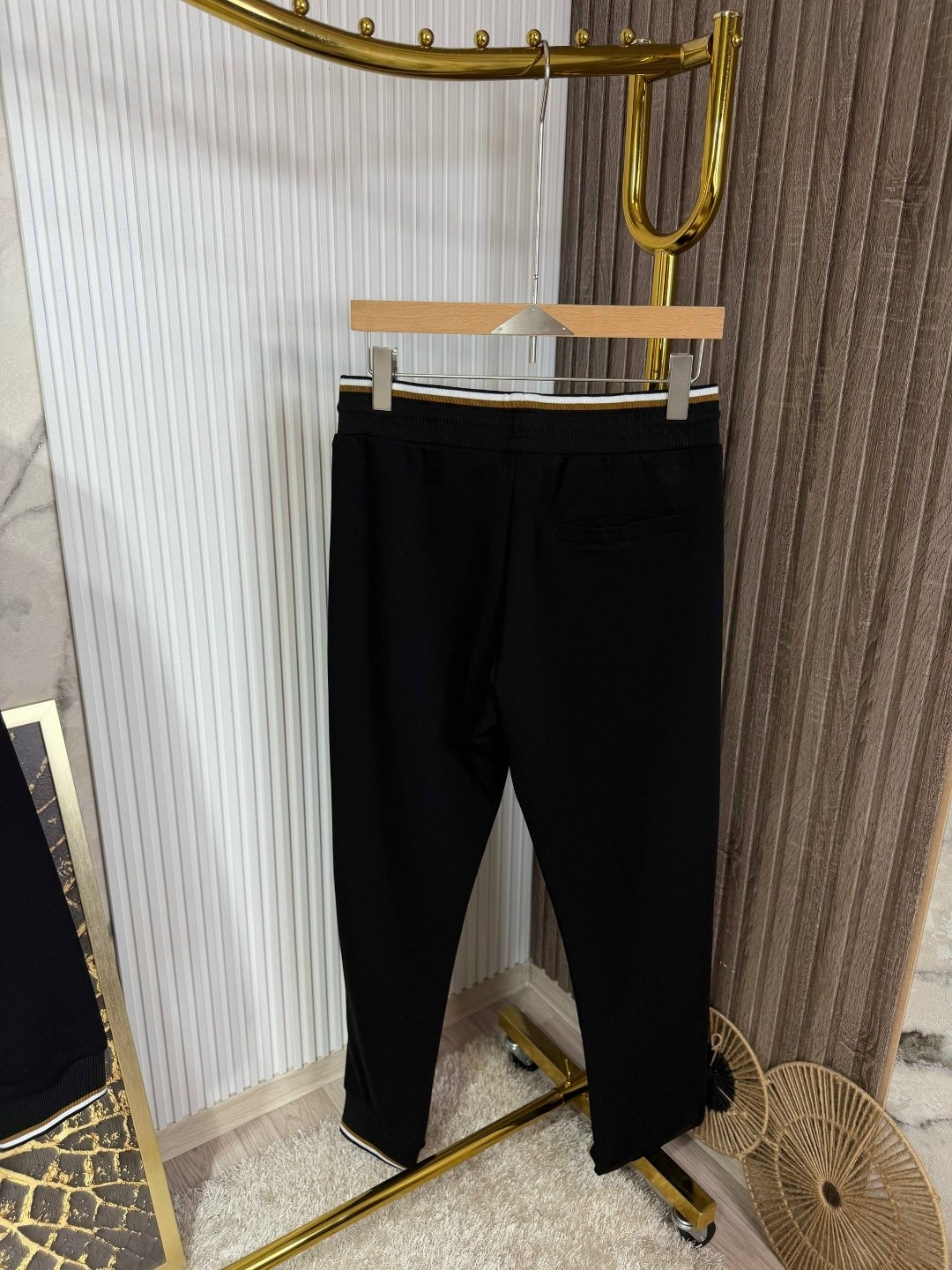 костюм спортивный,костюм boss спортивный,мужские спортивные костюмы,спортивный костюм hugo boss,костюм спортивный armani exchange