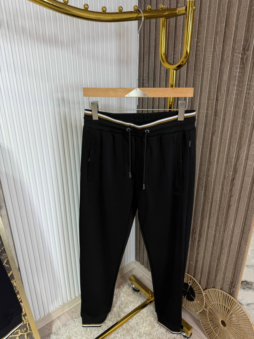 костюм спортивный,костюм boss спортивный,мужские спортивные костюмы,спортивный костюм hugo boss,костюм спортивный armani exchange