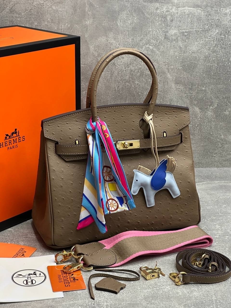 hermes женская сумка,сумка hermes,сумка hermes birkin с лошадкой,сумка hermes birkin 30-22 из натуральной кожи и канвы,сумка hermes birkin гермес биркин оранжевый