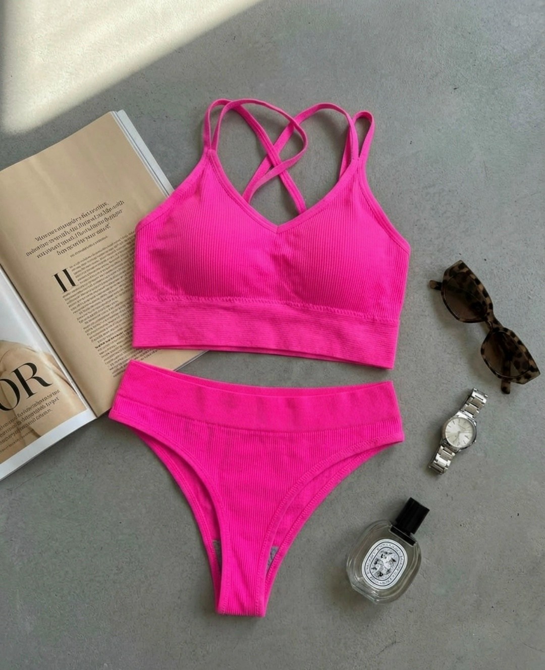 комплект нижнего бесшовного белья,комплекты нижнего белья,комплект белья женский,комплект бесшовного женского белья,женский комплект нижнего белья