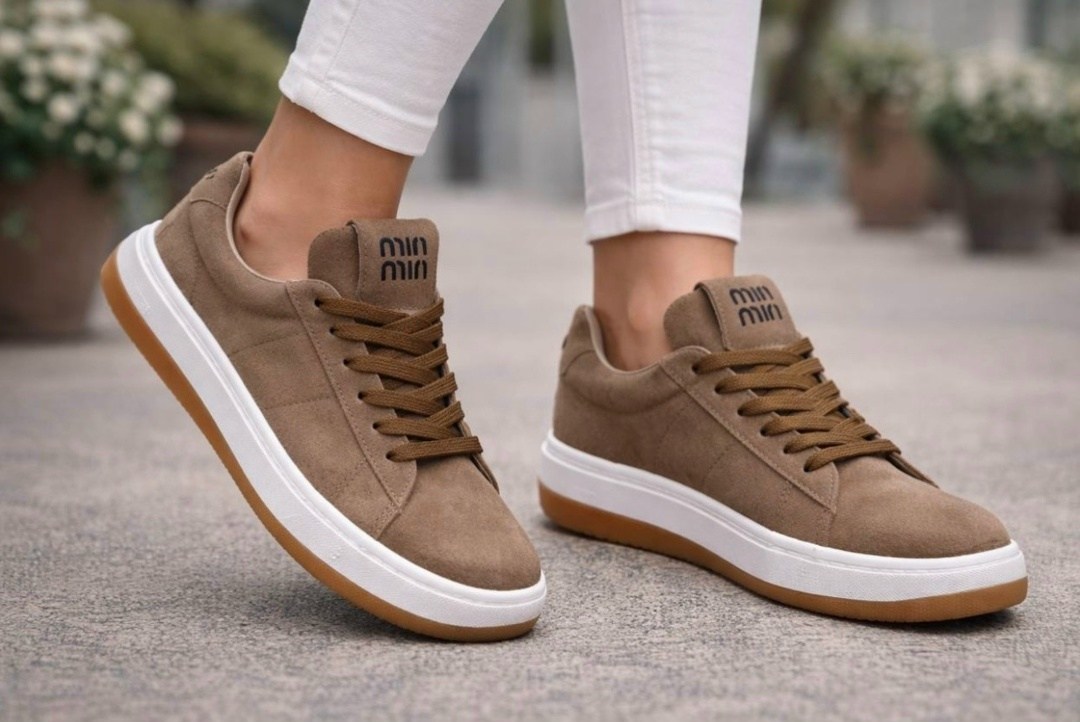 ,кроссовки женскиe,кеды женски,кроссовки для женщин,спортивная