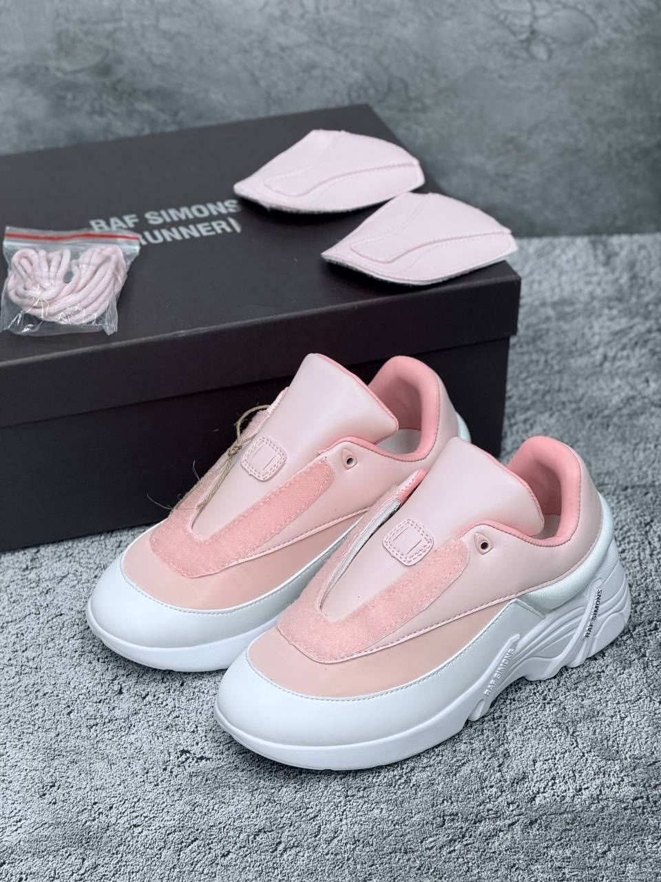 кроссовки женские balenciaga,кроссовки баленсиага розовые,кроссовки raf simons ante розовый,кроссовки raf simons ante,кроссовки balenciaga triple s pink