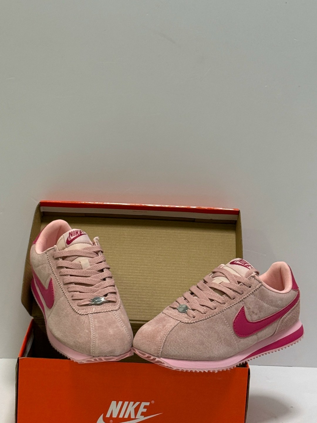 nike cortez classic,кроссовки,nike cortez,nike cortez pink,nike cortez pink velvet