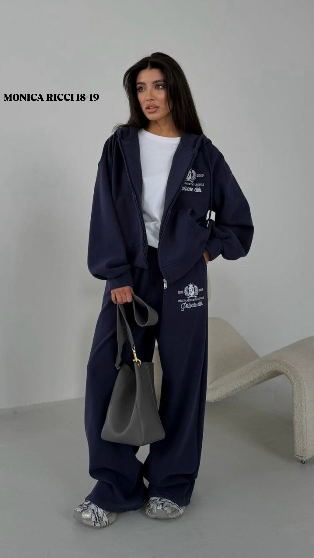 спортивный костюм,спортивный костюм женский,спортивный костюм miu miu женский,женские костюмы