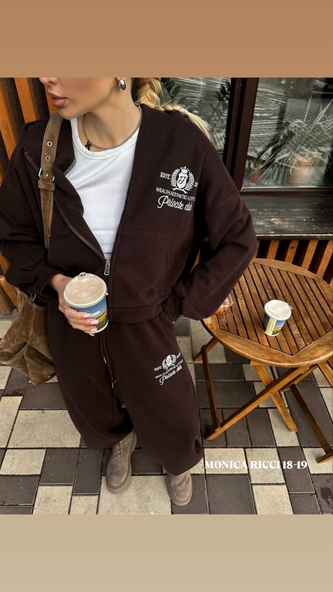 спортивный костюм,спортивный костюм женский,спортивный костюм miu miu женский,женские костюмы