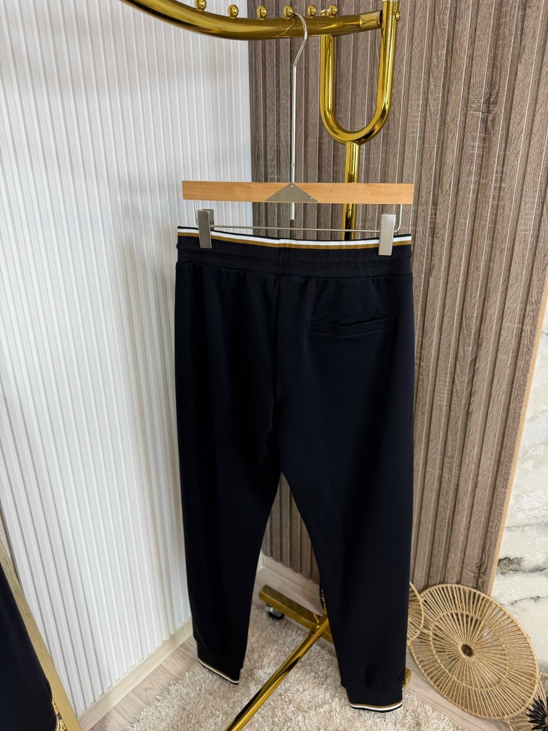 спортивный костюм boss,мужской спортивный костюм,спортивный костюм hugo boss,костюм спортивный,спортивный костюм loro piana