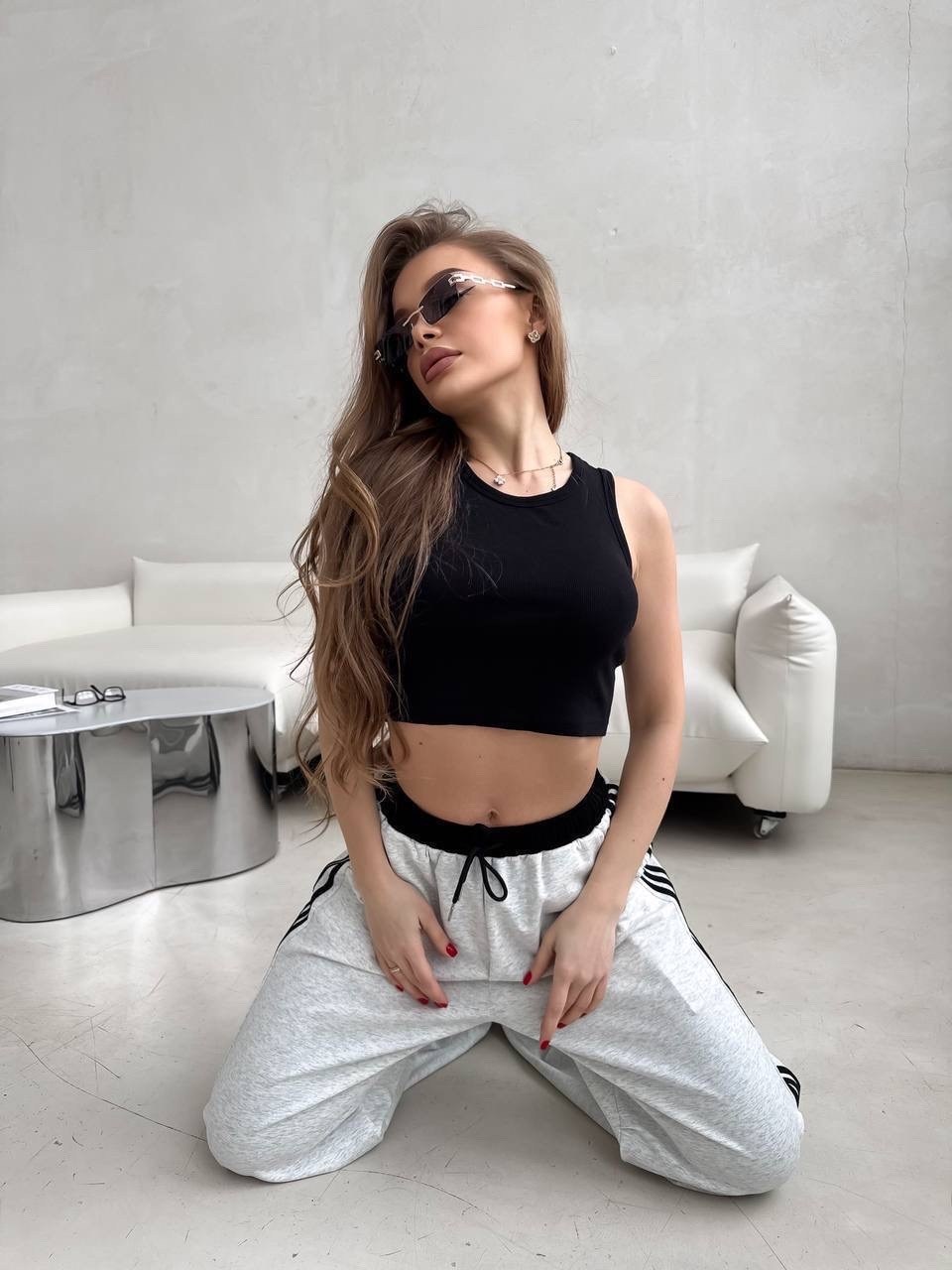 брюки карго с лампасами широкие y2k styfash,спортивные женские штаны,широкие штаны адидас женские с лампасами,штаны клеш спортивные,спортивные штаны широкие женские