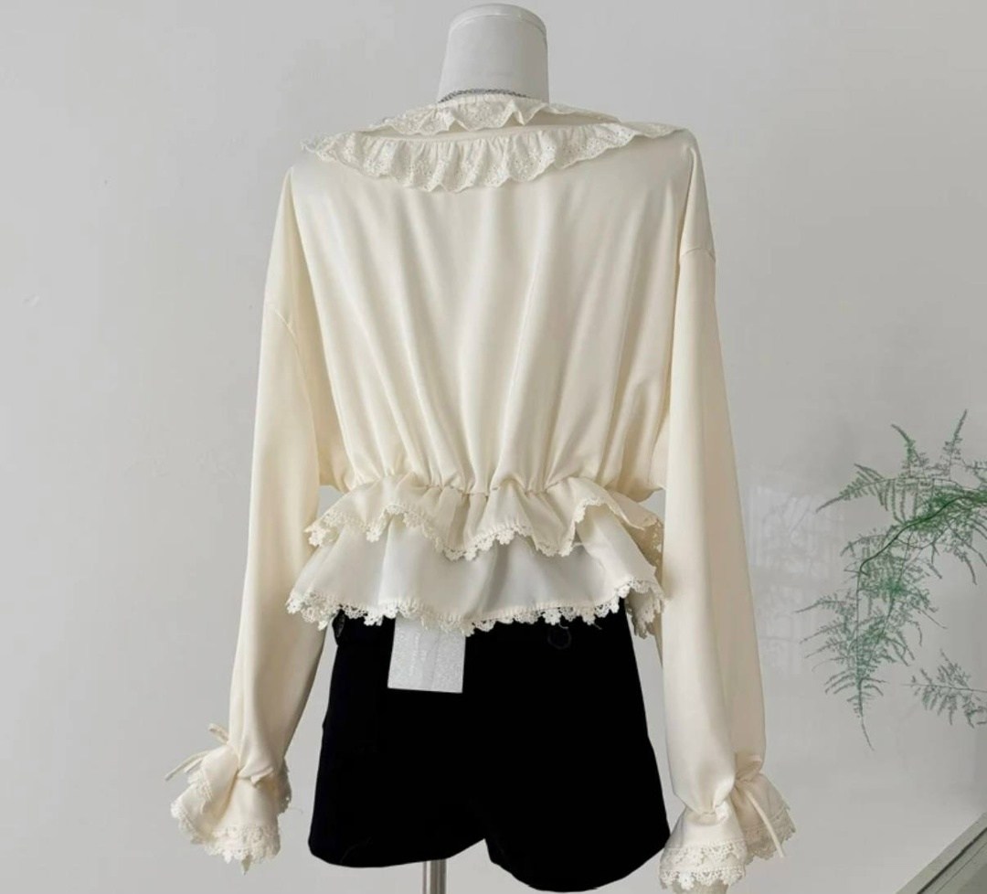 блузка с оборками,элегантная блузка с рюшей,женская блузка,блузка с воланами и рюшами,модная блузка