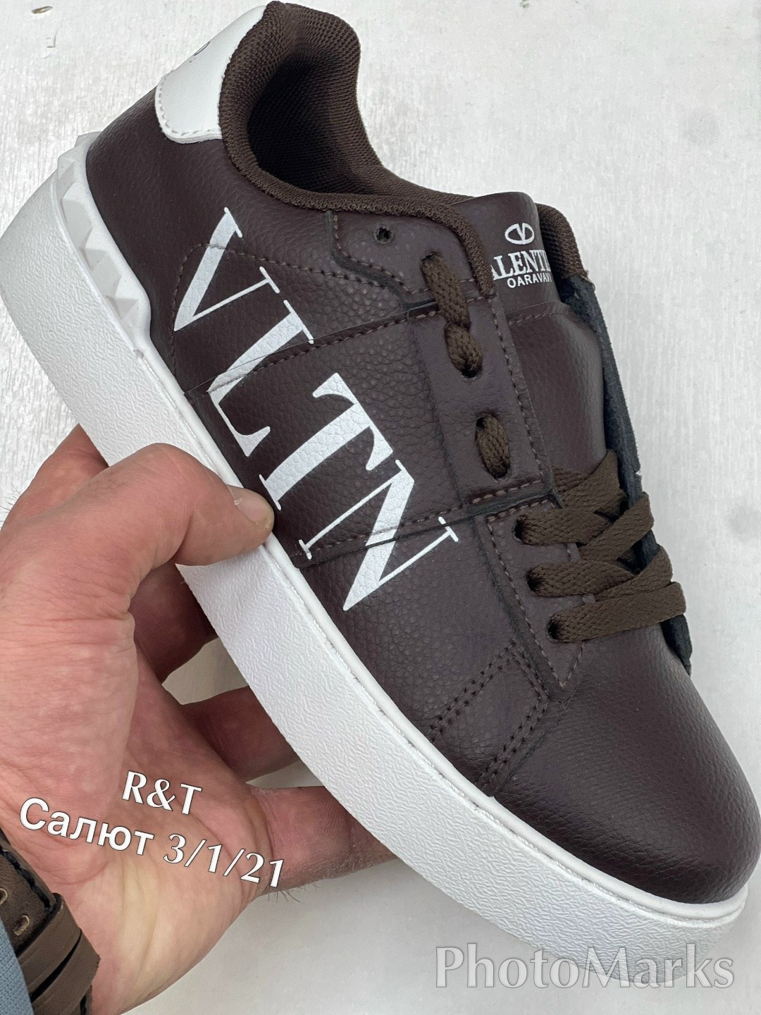 ,кроссовки valentino,valentino garavani кроссовки,валентино кроссовки,valentino кеды мужские