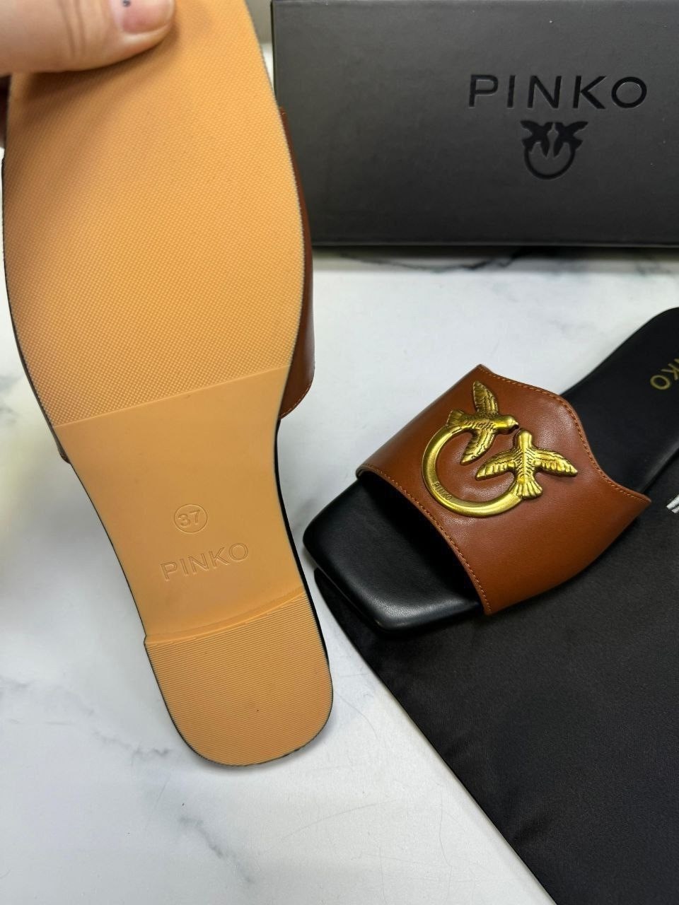 ,шлепанцы pinko,женские шлепанцы,шлепанцы женские натуральная кожа,шлепки кожаные женские