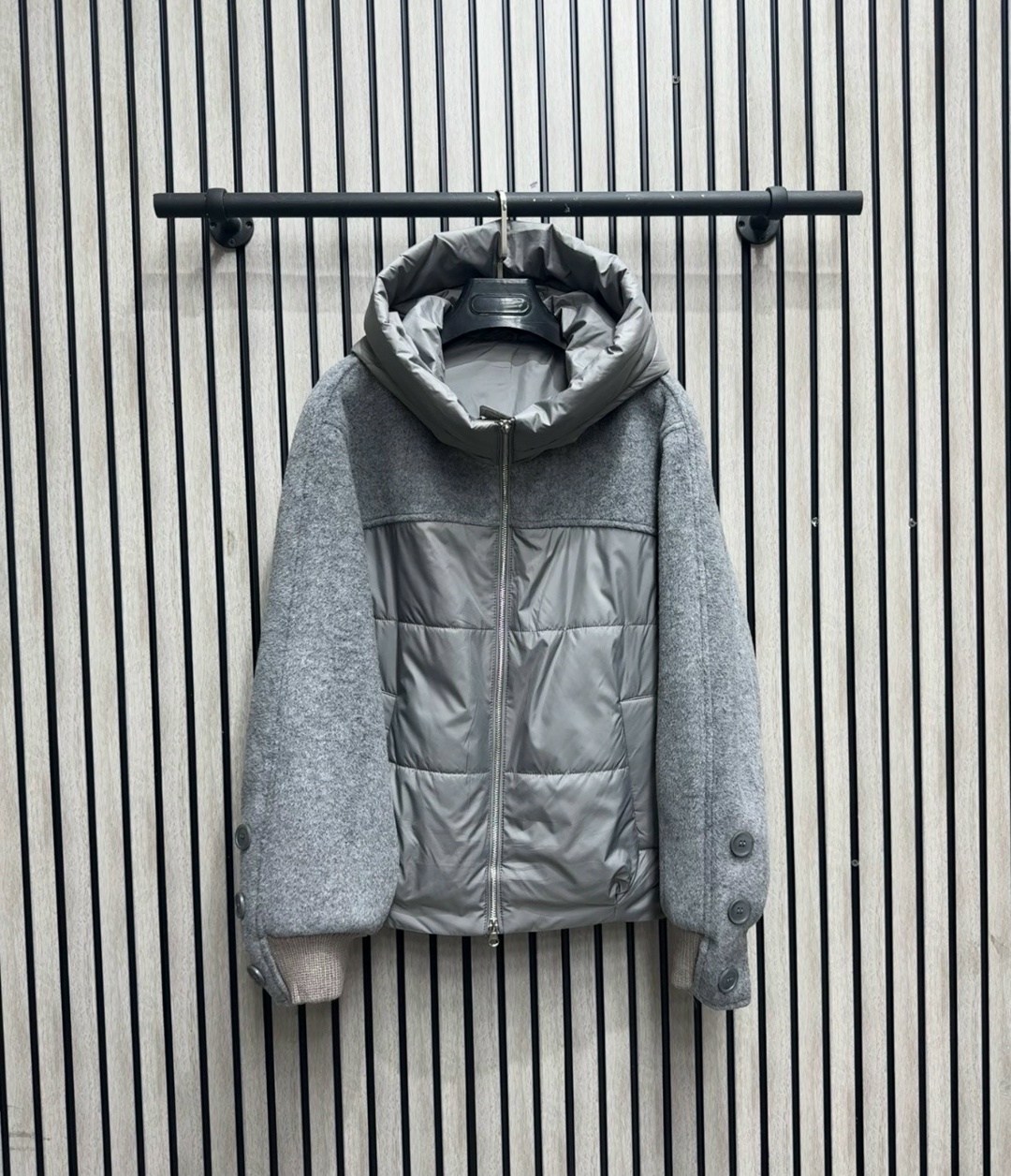 куртка женская,женский пуховик loro piana серый с капюшоном,демисезонная куртка,комбинированные куртки,куртка