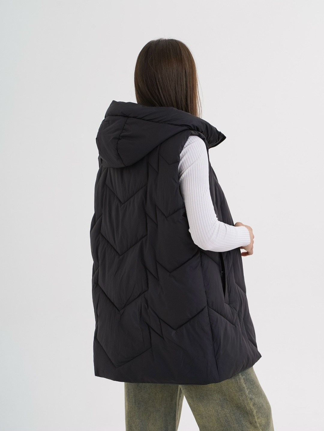 женские жилеты,жилетка женская,жилет,жилет утепленный,жилет с капюшоном