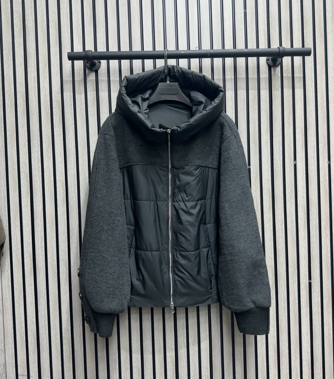 куртка женская,женский пуховик loro piana серый с капюшоном,демисезонная куртка,комбинированные куртки,куртка