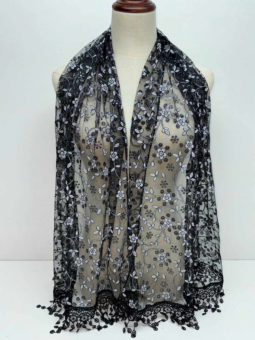 шарф женские,шарфы для женщин,шарф с кисточками,шарфы и палантины,шарф шарфы