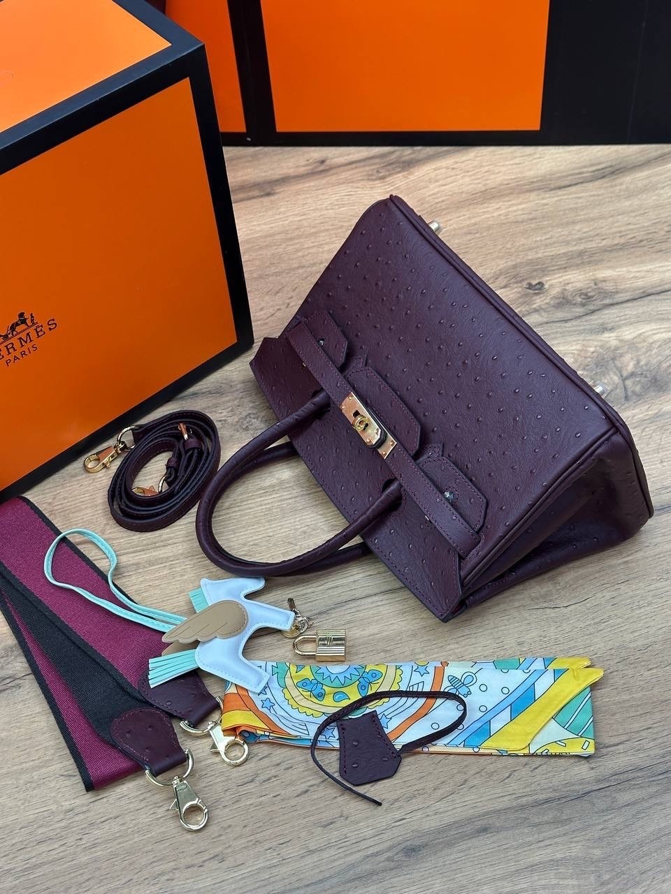 сумка гермес биркин,сумка биркин,фиолетовая сумка,женская сумка hermes birkin из кожи страуса,эрмес биркин