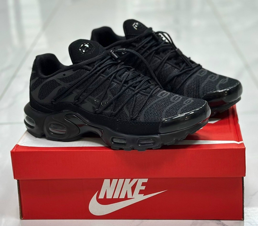 кроссовки nike air max tn plus,nike air max tn plus black,кроссовки мужские nike air max tn plus,кроссовки nike air max plus,nike air max tn plus
