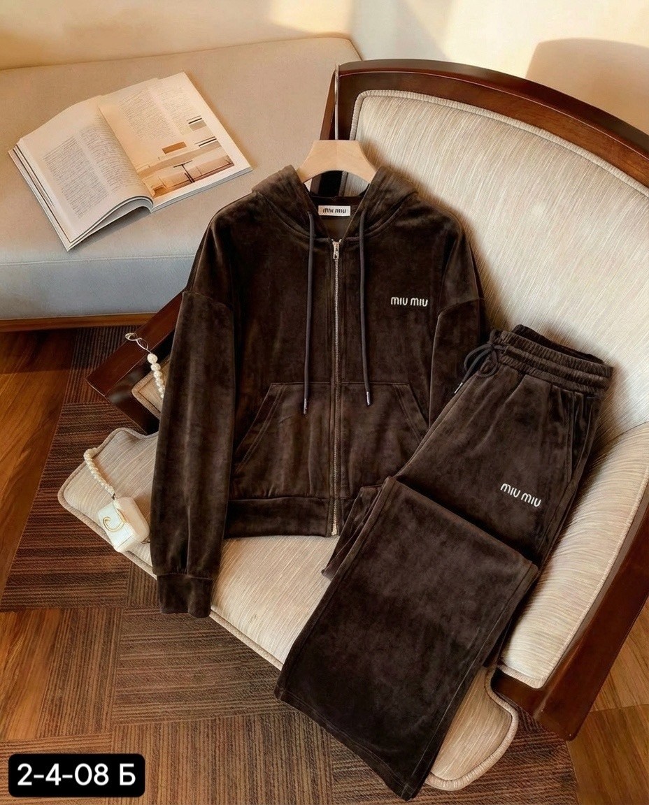 спортивный костюм велюровый,костюм велюровый,костюм женский ткань бархат,женские спортивные костюмы,спортивный костюм