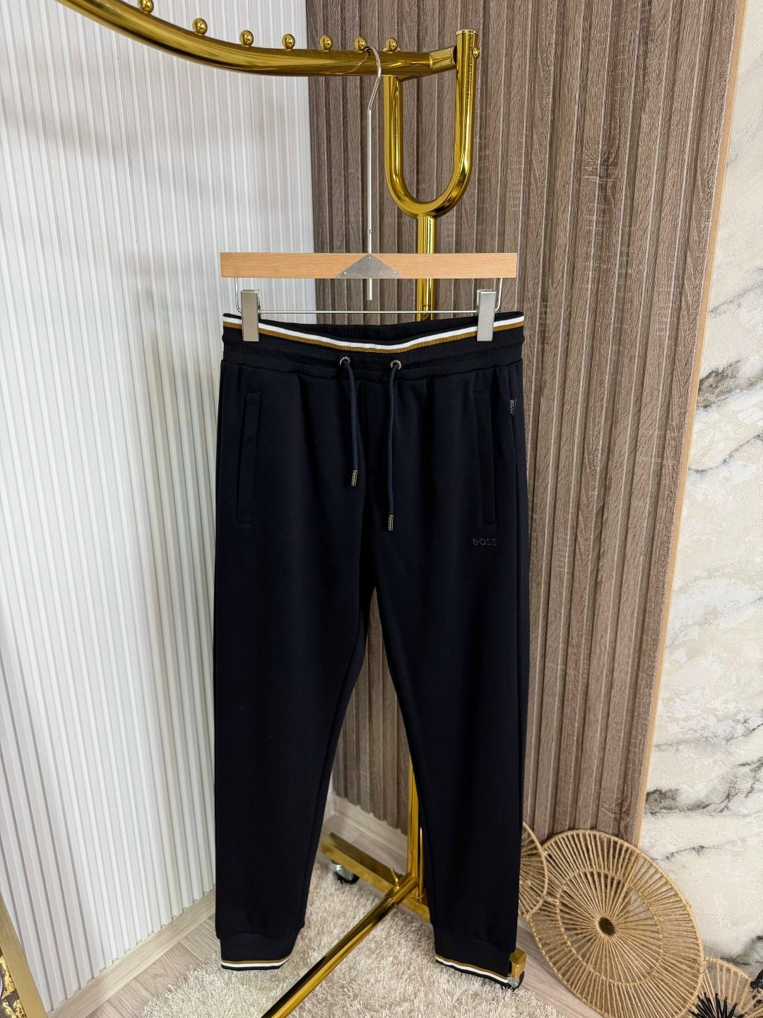 спортивный костюм boss,мужской спортивный костюм,спортивный костюм hugo boss,костюм спортивный,спортивный костюм loro piana