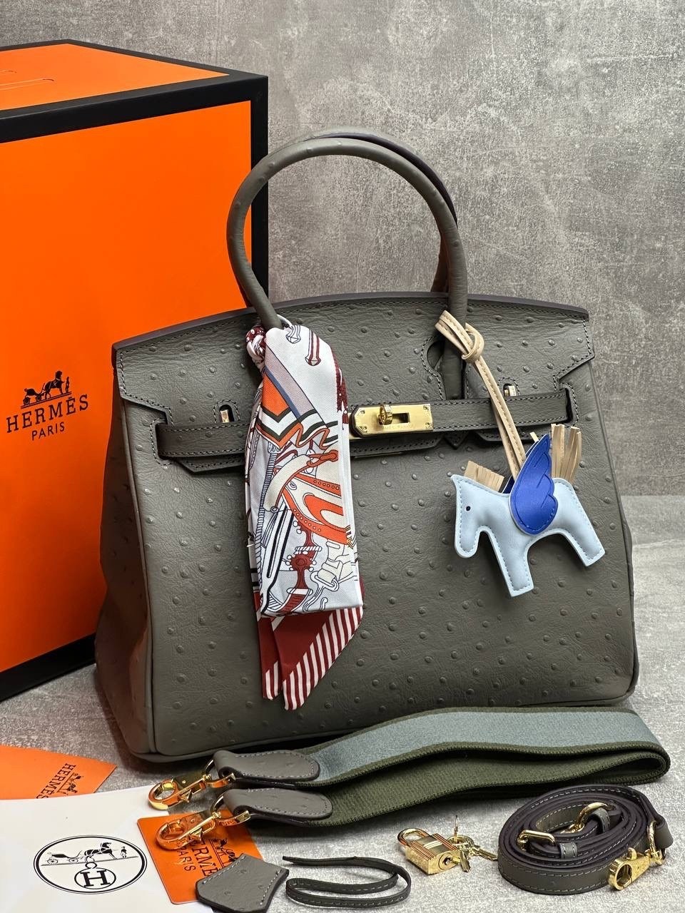 hermes женская сумка,сумка hermes,сумка hermes birkin с лошадкой,сумка hermes birkin 30-22 из натуральной кожи и канвы,сумка hermes birkin гермес биркин оранжевый