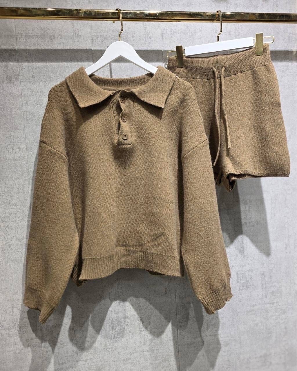 трикотажные костюмы,бежевый свитер,модные кофты,брючный костюм